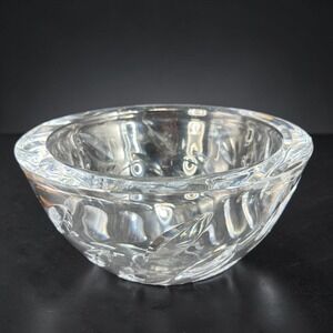 Sasaki Crystal Bowl Heavy Clear Glass Thumbprint Cut Round Centerpiece 8.5in